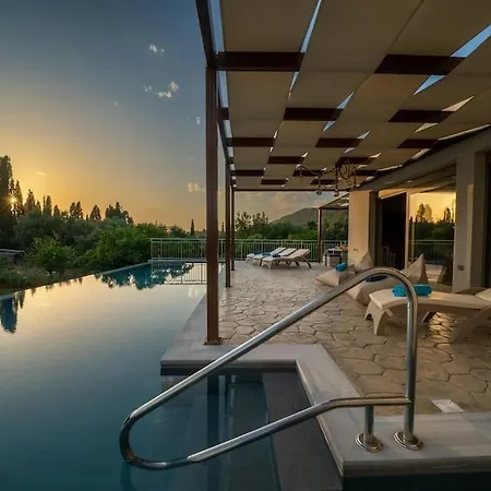 Luxury Majore וילה