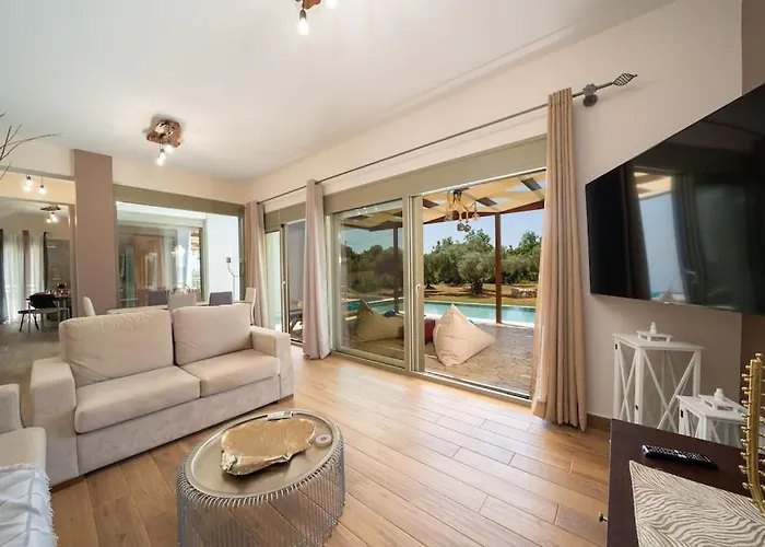 Luxury Majore Villa *